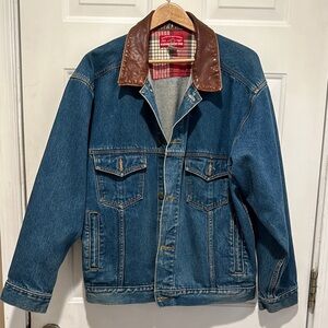 VINTAGE MARLBORO COUNTRY STORE DENIM JACKET